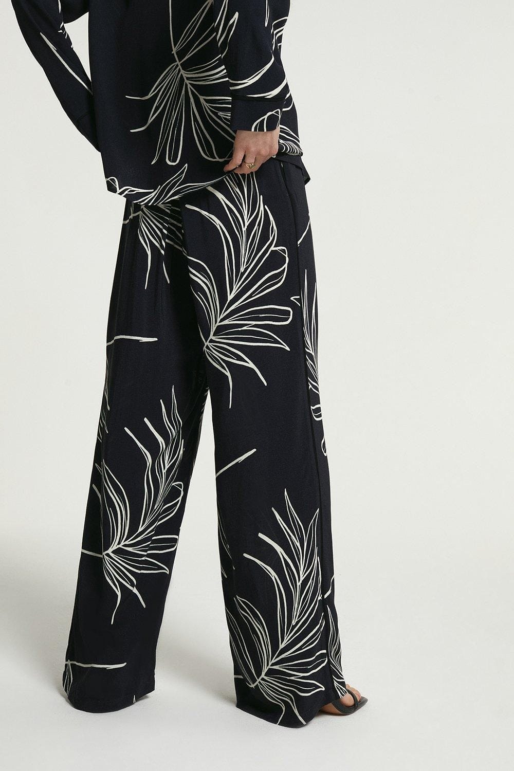 Serene Deep Navy Botanical Rayon Co-Ords Set - Ready-to-Wear