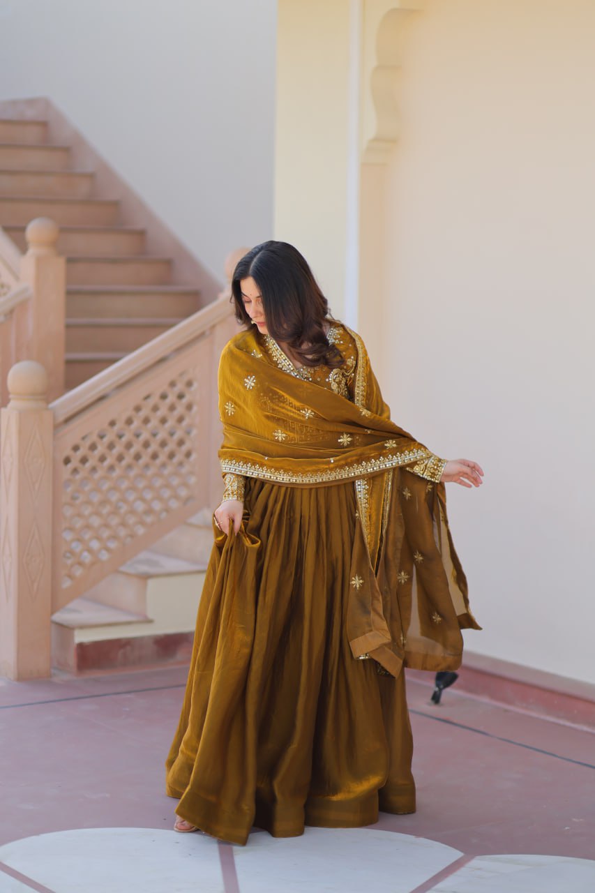 MEHENDI GOWN-DUPATTA PREMIUM READYMADE SET – 2025 COLLECTION