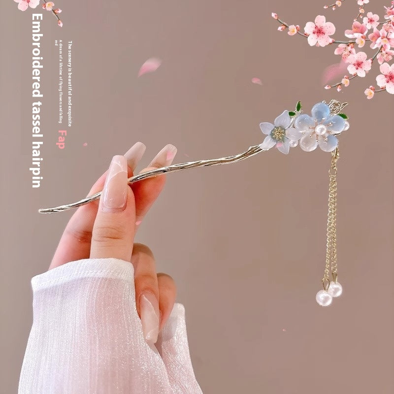 Elegant Floral Hairpins – A Touch of Blossom Beauty
