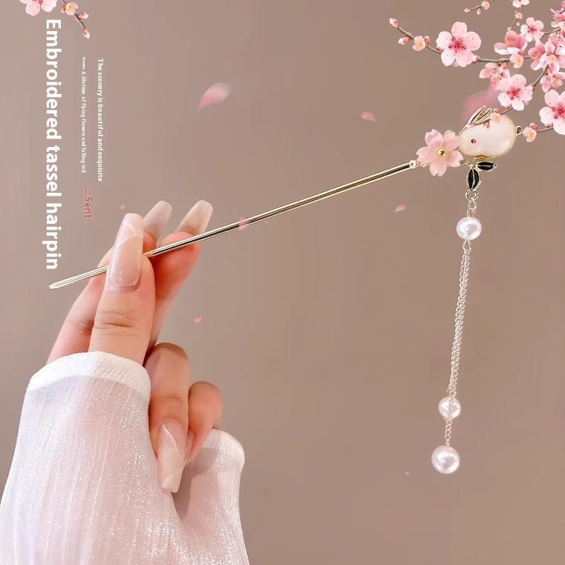 Elegant Floral Hairpins – A Touch of Blossom Beauty