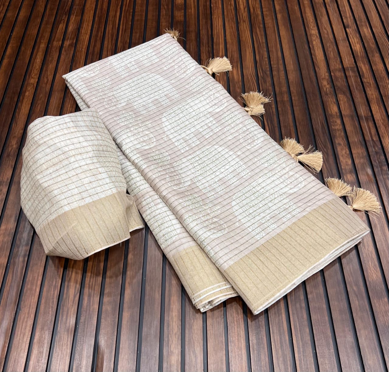 Elegant Dola Silk Zari Saree with Kalamkari Elephant Print