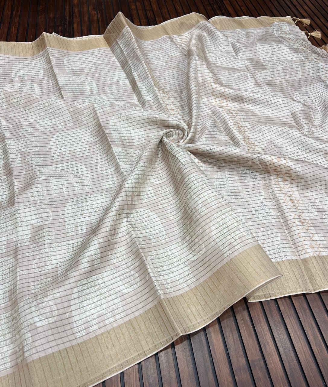 Elegant Dola Silk Zari Saree with Kalamkari Elephant Print