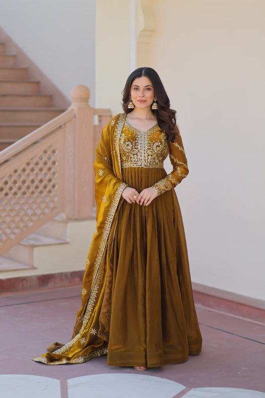 MEHENDI GOWN-DUPATTA PREMIUM READYMADE SET – 2025 COLLECTION