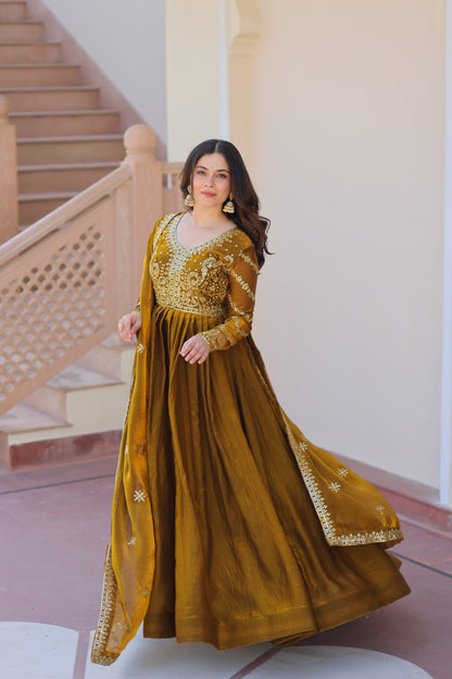 MEHENDI GOWN-DUPATTA PREMIUM READYMADE SET – 2025 COLLECTION