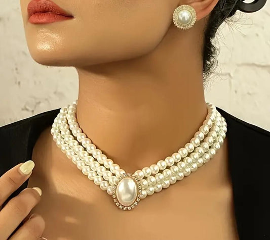 Elegant White Artificial Pearl Necklace – Classic Charm for Every Occasion