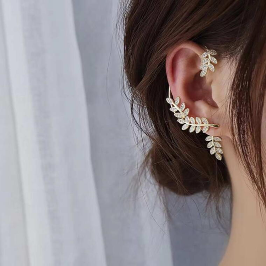 Enchanting Crystal Leaf Ear Cuff Climber